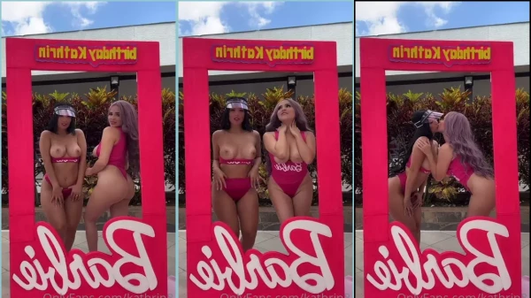 Olha a gata kathrin3 exibindo suas curvas!