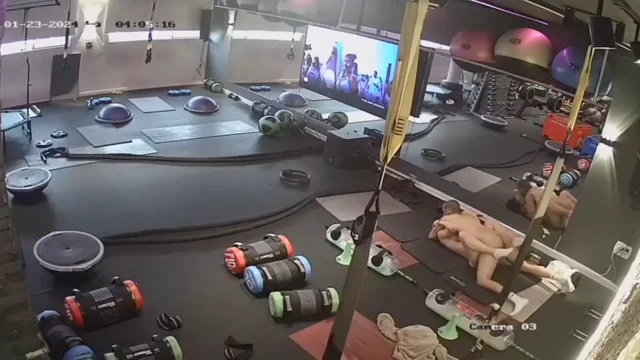 Tiktoker teve um vídeo polêmico vazado transando na academia