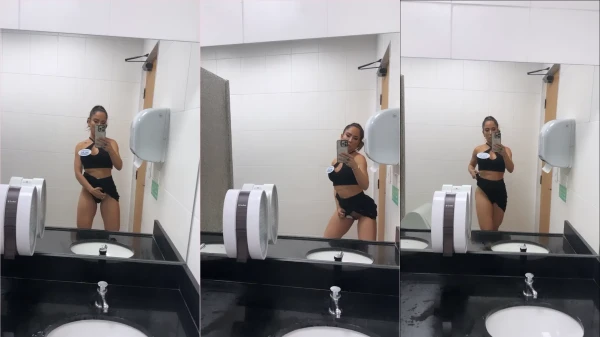 Mulher Melão, delícia total, dando show na balada!