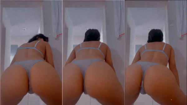 Aline Cavalheiro fez um vídeo hot com uma novinha gata arrasando na dança