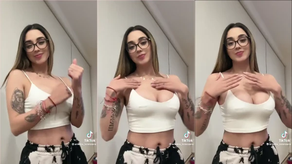 Adriana Olivarez, loira irresistível e cheia de curvas na diversão!