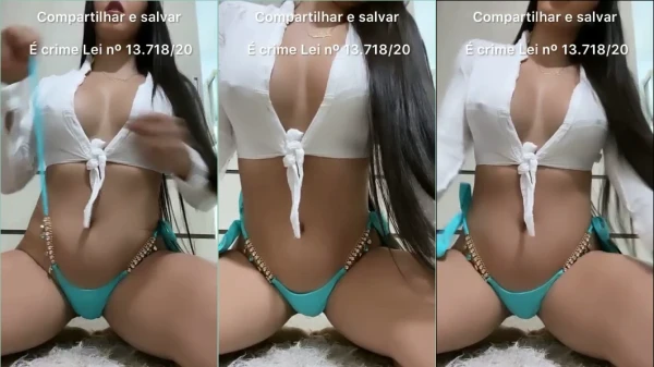 Juliana Bonde, essa morena irresistível, tá se exibindo de calcinha verde!